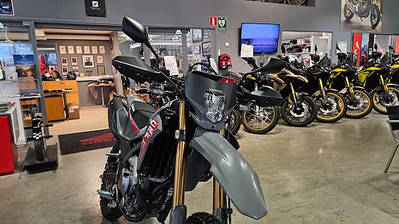 Honda CRF300L 8 of 12