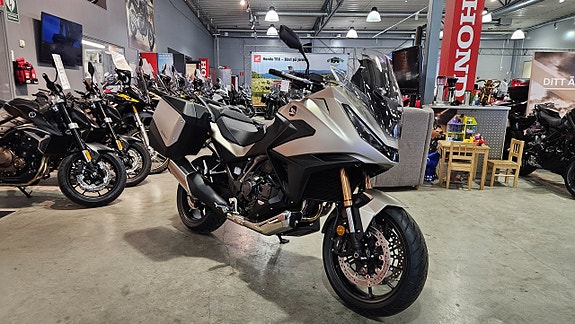 Honda NT1100DE DCT #Elektrisk fjädring#