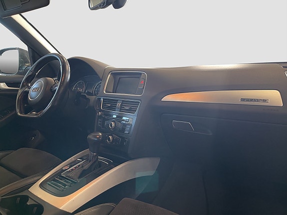 Audi Q5 12 of 19