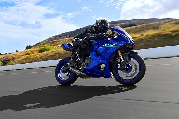 Yamaha R7 *Fri hemleverans* 2 of 2