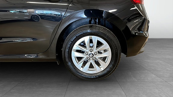 Skoda Fabia 6 of 12