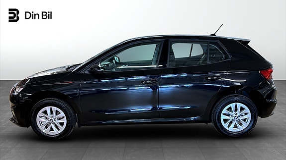 Skoda Fabia 2 of 12