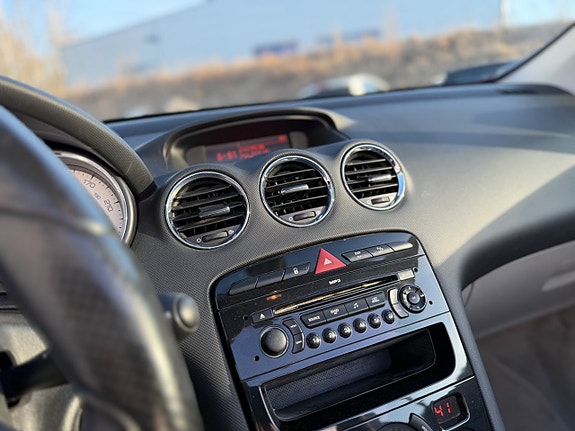 Peugeot 308 18 of 25