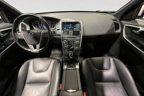 Volvo XC60 11 of 20