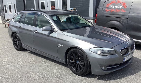 BMW 530d 2 of 5