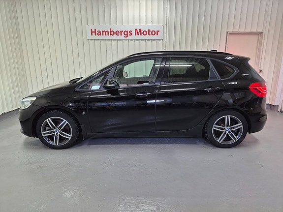 BMW 225xe 2 of 5