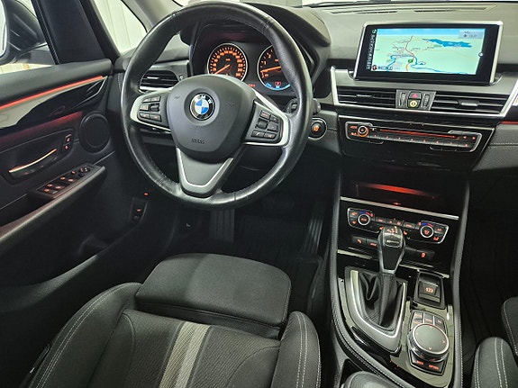 BMW 225xe 14 of 23