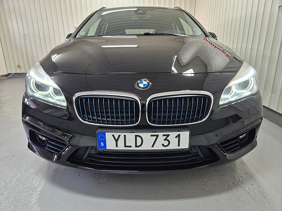 BMW 225xe 5 of 5