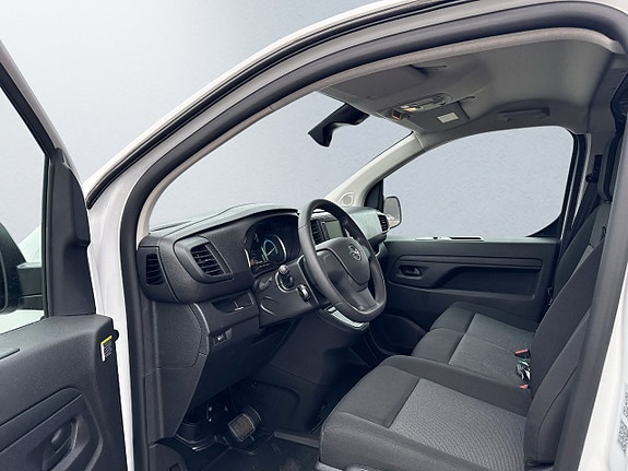 Opel Vivaro-e 9 of 13