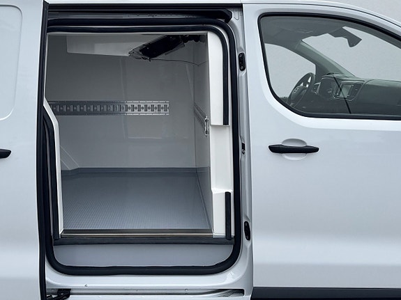 Opel Vivaro-e 12 of 13