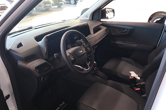 Ford Transit Courier 6 of 11