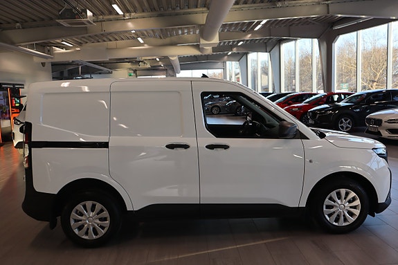 Ford Transit Courier 5 of 11