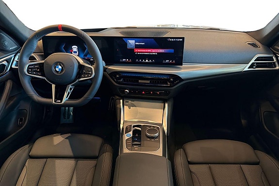 BMW i4 11 of 24