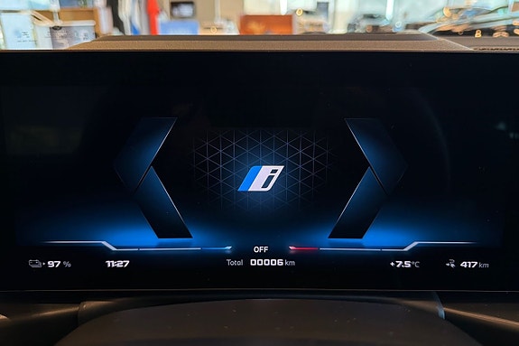 BMW i4 14 of 24