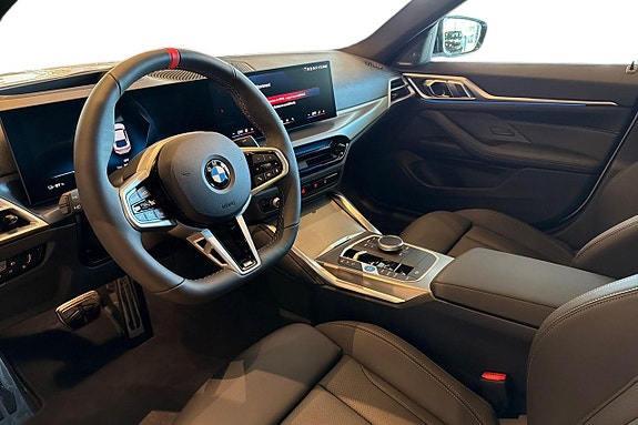 BMW i4 10 of 24