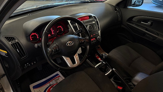 Kia Ceed 11 of 22