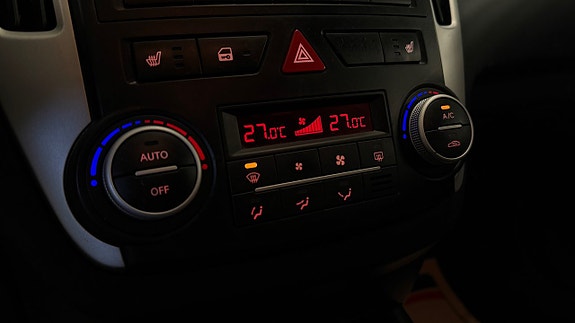 Kia Ceed 14 of 22