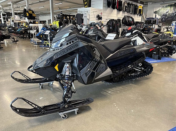 Polaris 650 INDY XCR 136" SUPER KAMPANJ 3 of 4