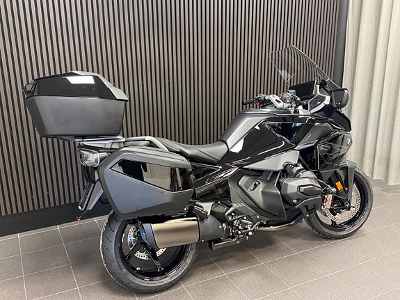 BMW R1300RT 3 of 5