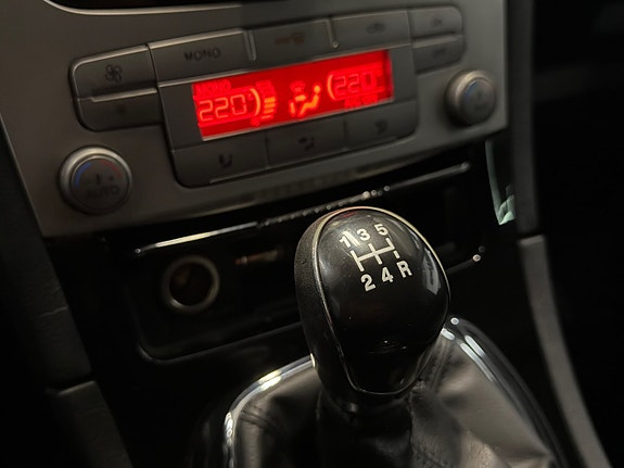 Ford S-MAX 12 of 25