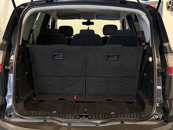 Ford S-MAX 25 of 25