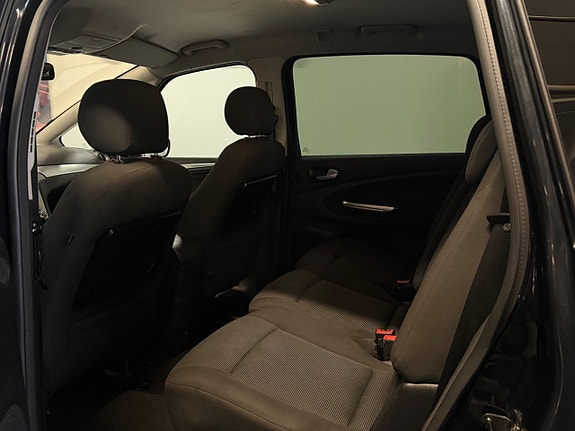 Ford S-MAX 17 of 25