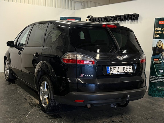 Ford S-MAX 4 of 5
