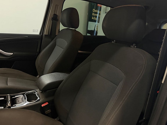 Ford S-MAX 8 of 25