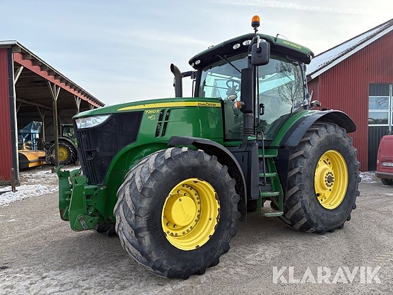 Traktor John Deere 7260R