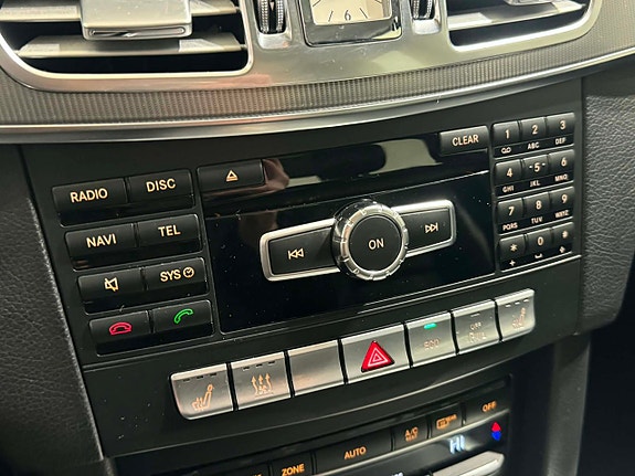Mercedes-Benz E250 15 of 17