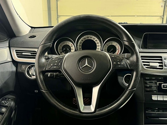 Mercedes-Benz E250 10 of 17