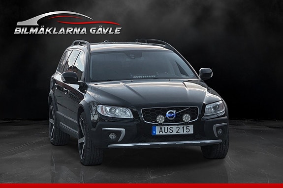 Volvo XC70 2 of 5