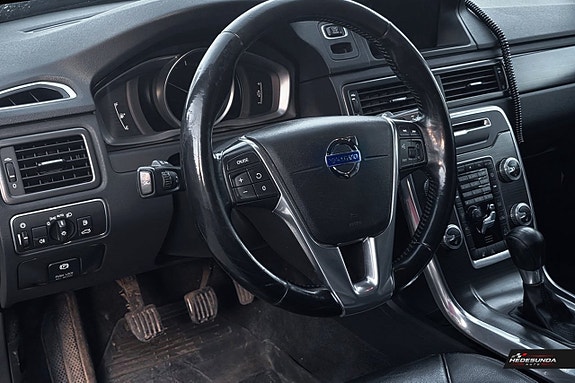 Volvo XC70 8 of 15