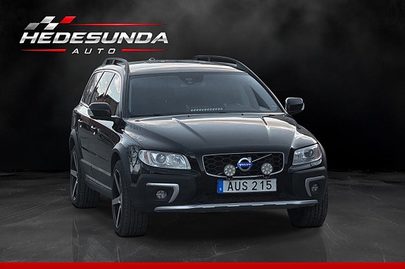 Volvo XC70 2 of 15