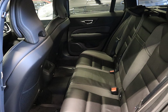 Volvo V60 11 of 25