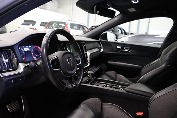 Volvo V60 9 of 25