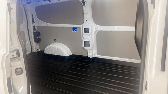 Ford Transit Custom 4 of 9