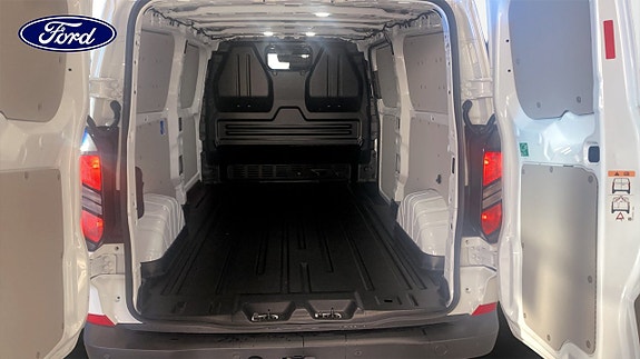 Ford Transit Custom 9 of 9