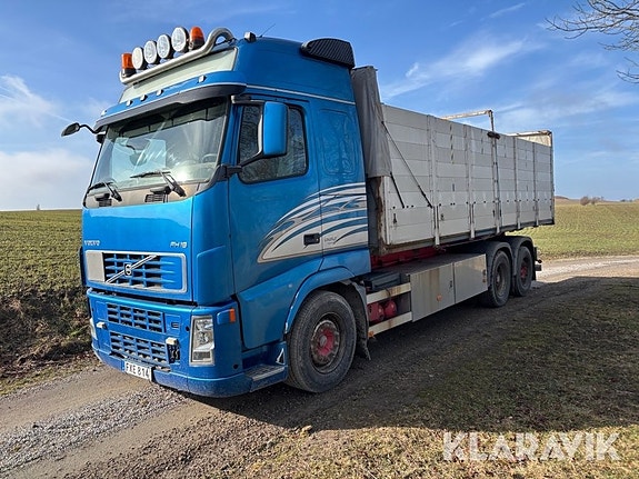 Tippbil Volvo FH16 660 med spannmålsflak