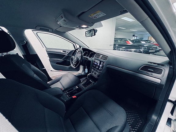 Volkswagen Golf I 13 of 27