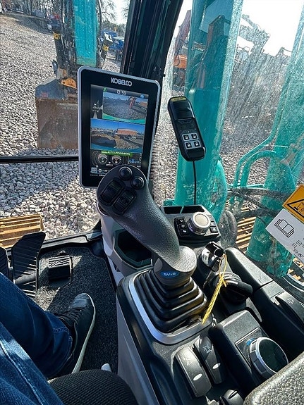 Kobelco SK210LC 9 of 9