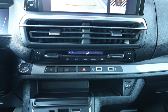 Peugeot e-Expert 13 of 13