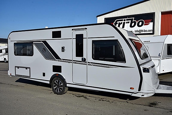 Knaus 580 UF Südwind Black Selection, Dubbelbädd 2 of 5