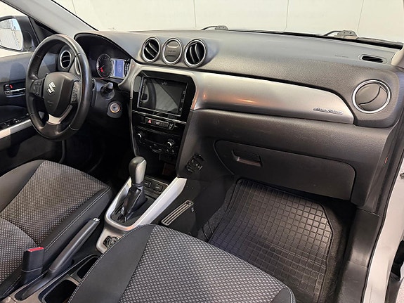 Suzuki Vitara 9 of 17