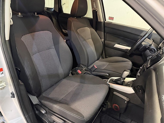 Suzuki Vitara 10 of 17
