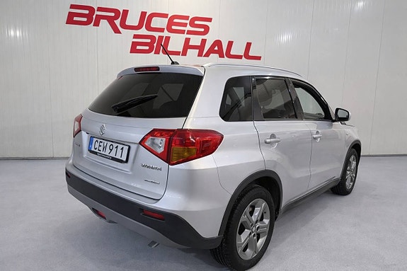 Suzuki Vitara 3 of 5