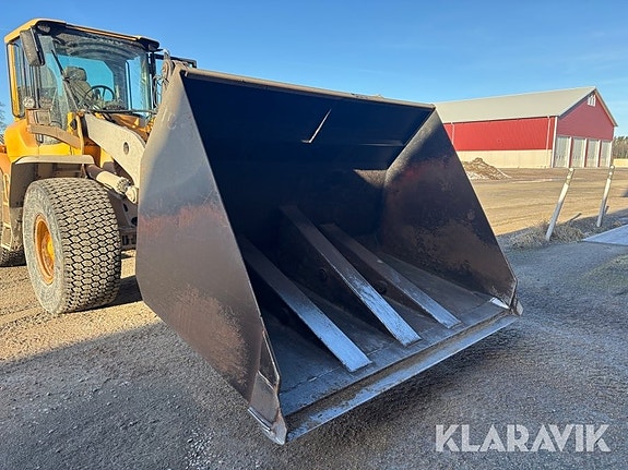 Högtippande skopa Renholmens Mekaniska 4m3 St