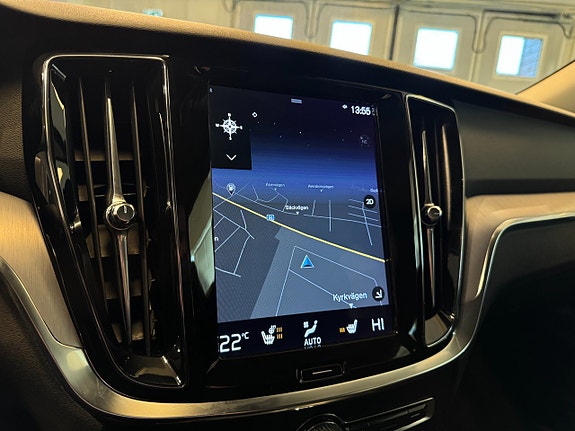 Volvo V60 Cross Country 14 of 29
