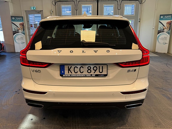 Volvo V60 Cross Country 28 of 29