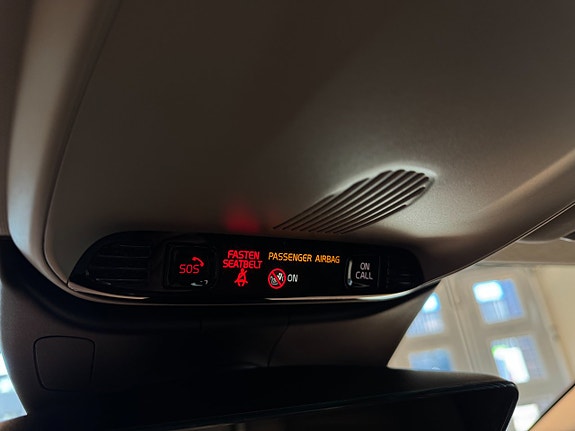 Volvo V60 Cross Country 19 of 29